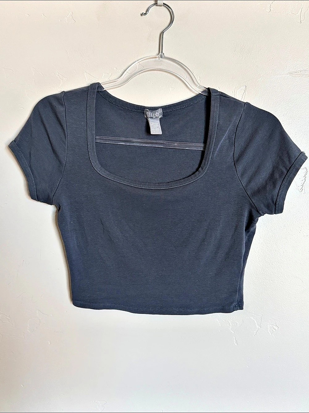 Tilly’s Crop Top in Gray Size XS